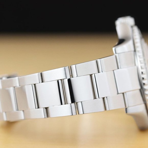 Rolex Yacht Master Men's Platinum Watch! Mint! - Picture 8 of 9